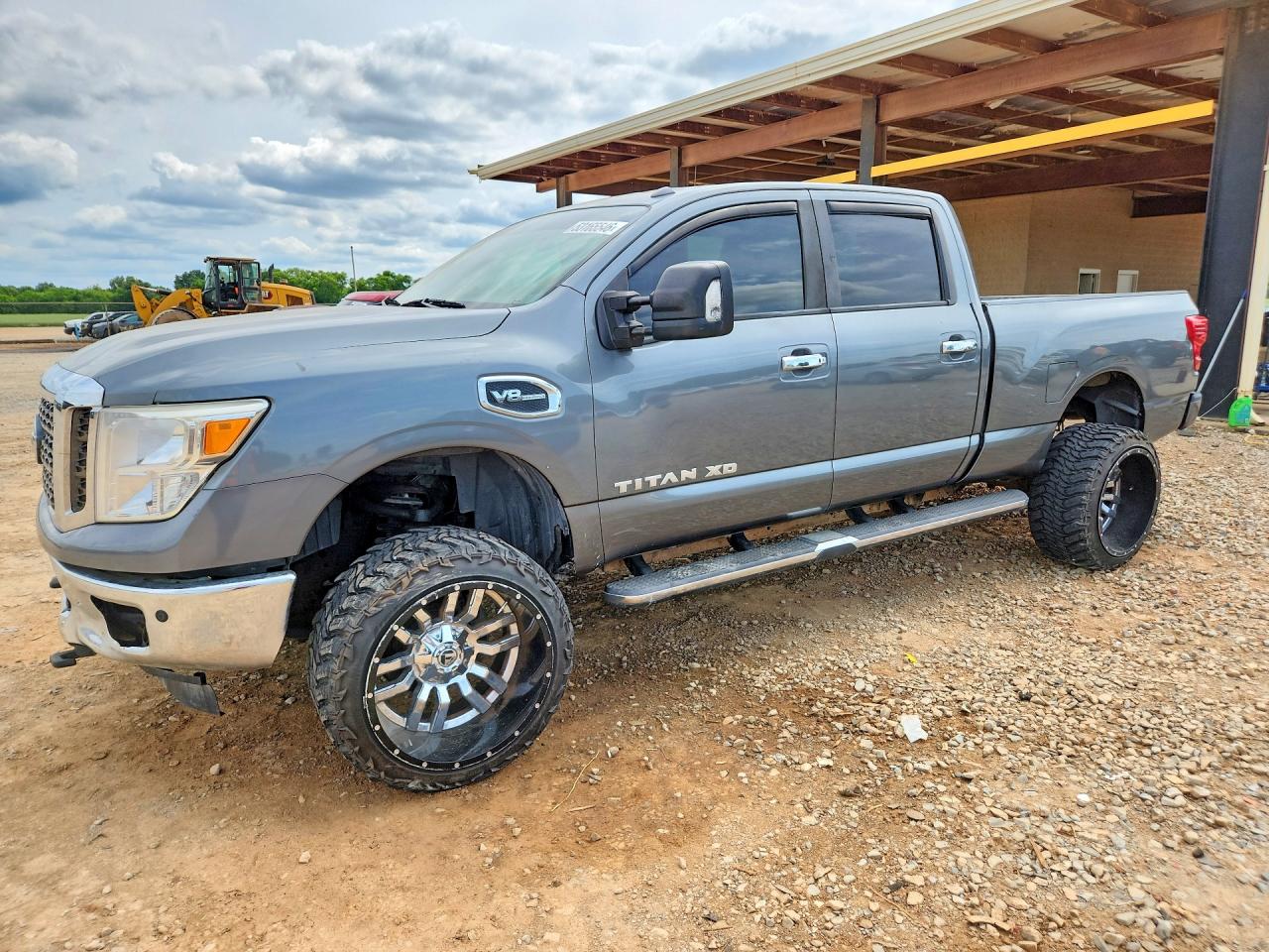 2017 Nissan Titan