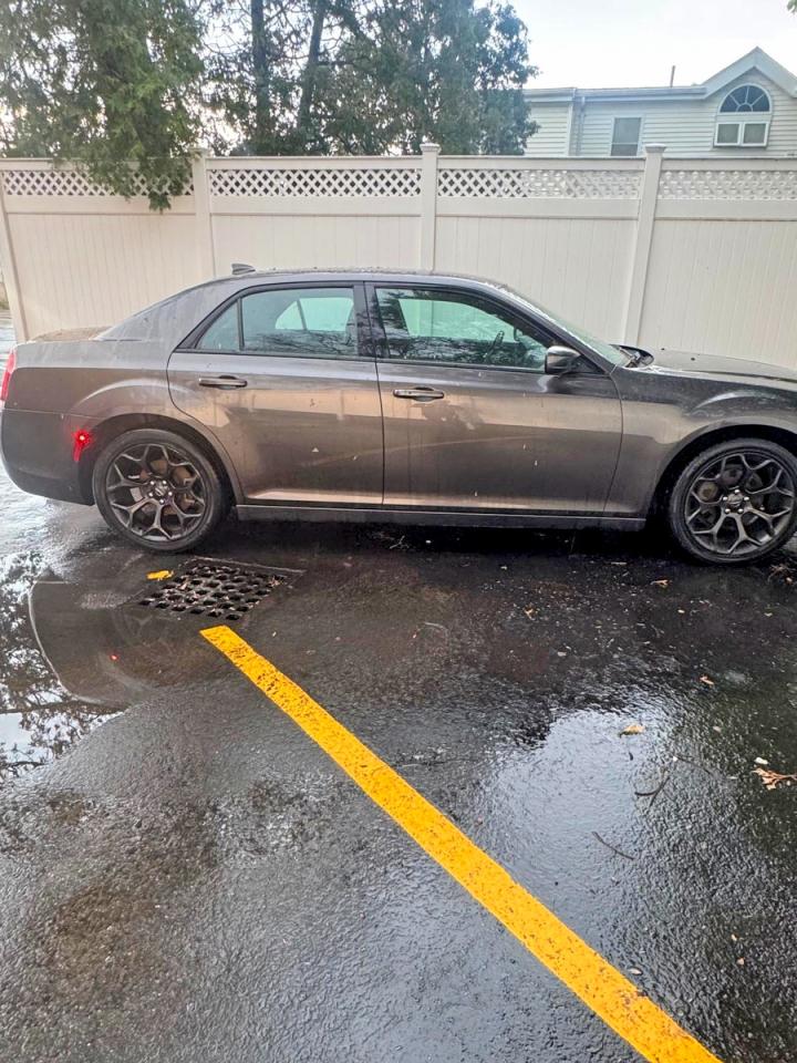 2020 Chrysler 300
