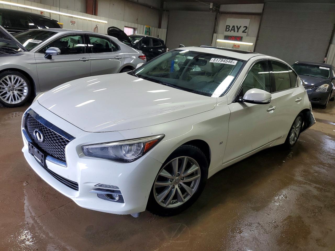 2015 Infiniti Q50