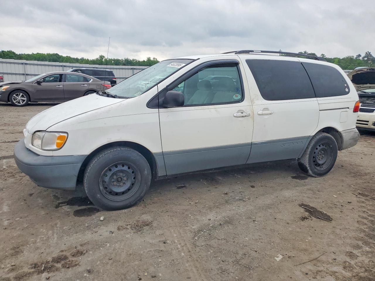1999 Toyota Sienna