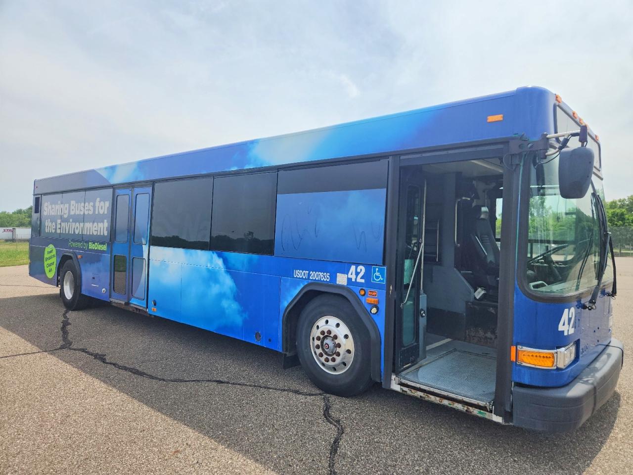 Gillig Transit Bus Low