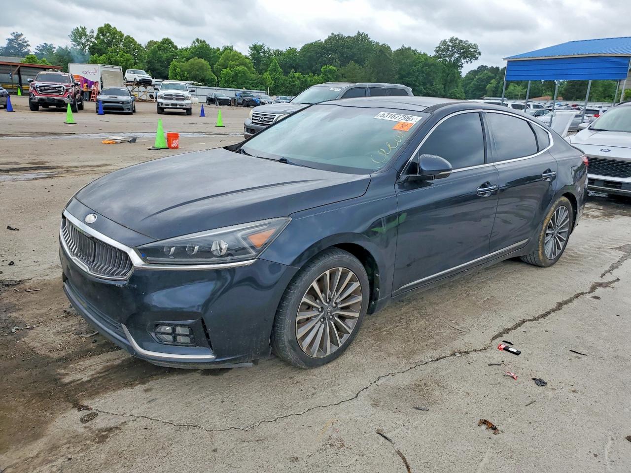 2017 Kia Cadenza