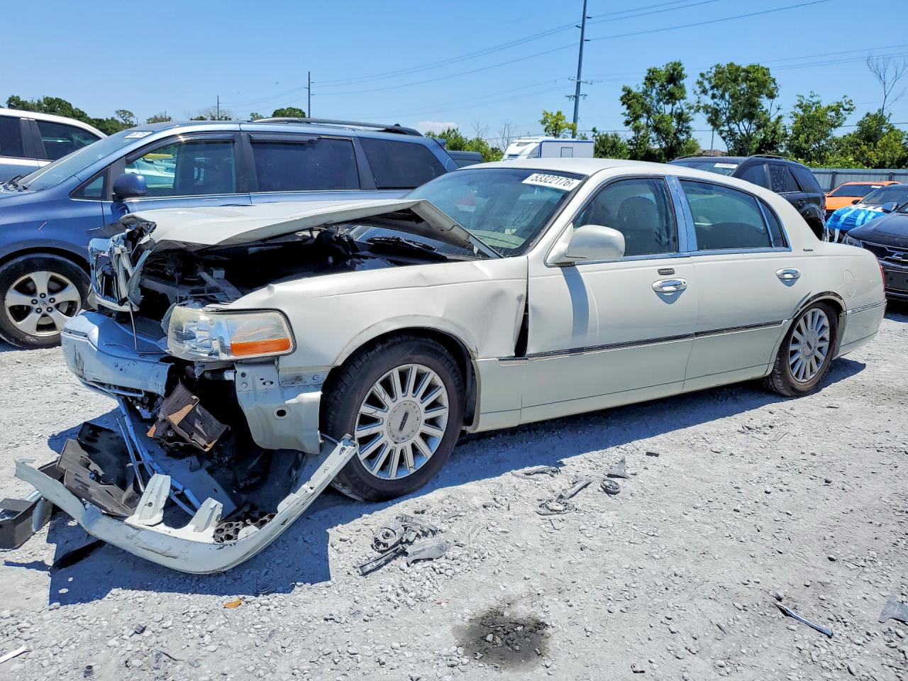 2005 Lincoln Town Car