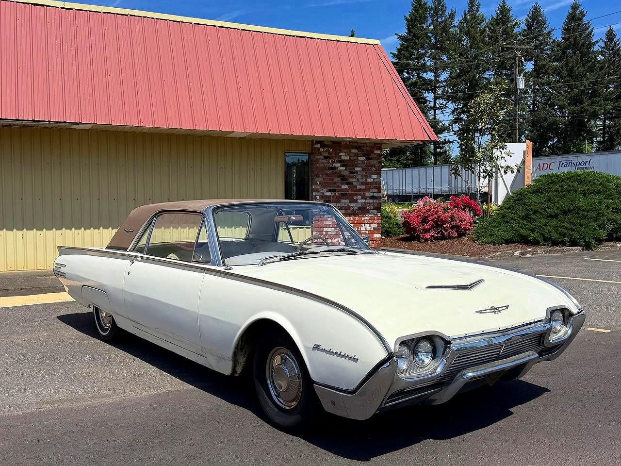 Ford T-Bird