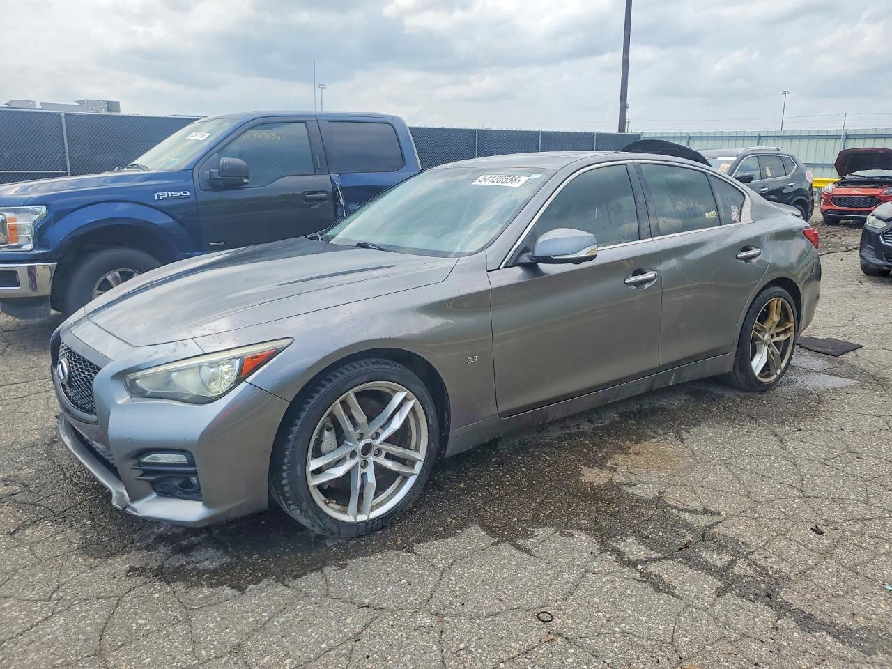 2015 Infiniti Q50