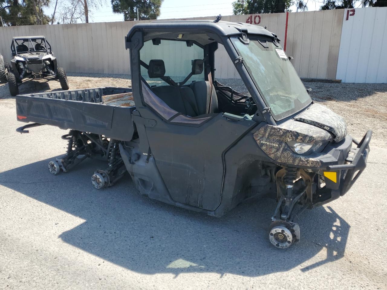 Can-am Defender hd10