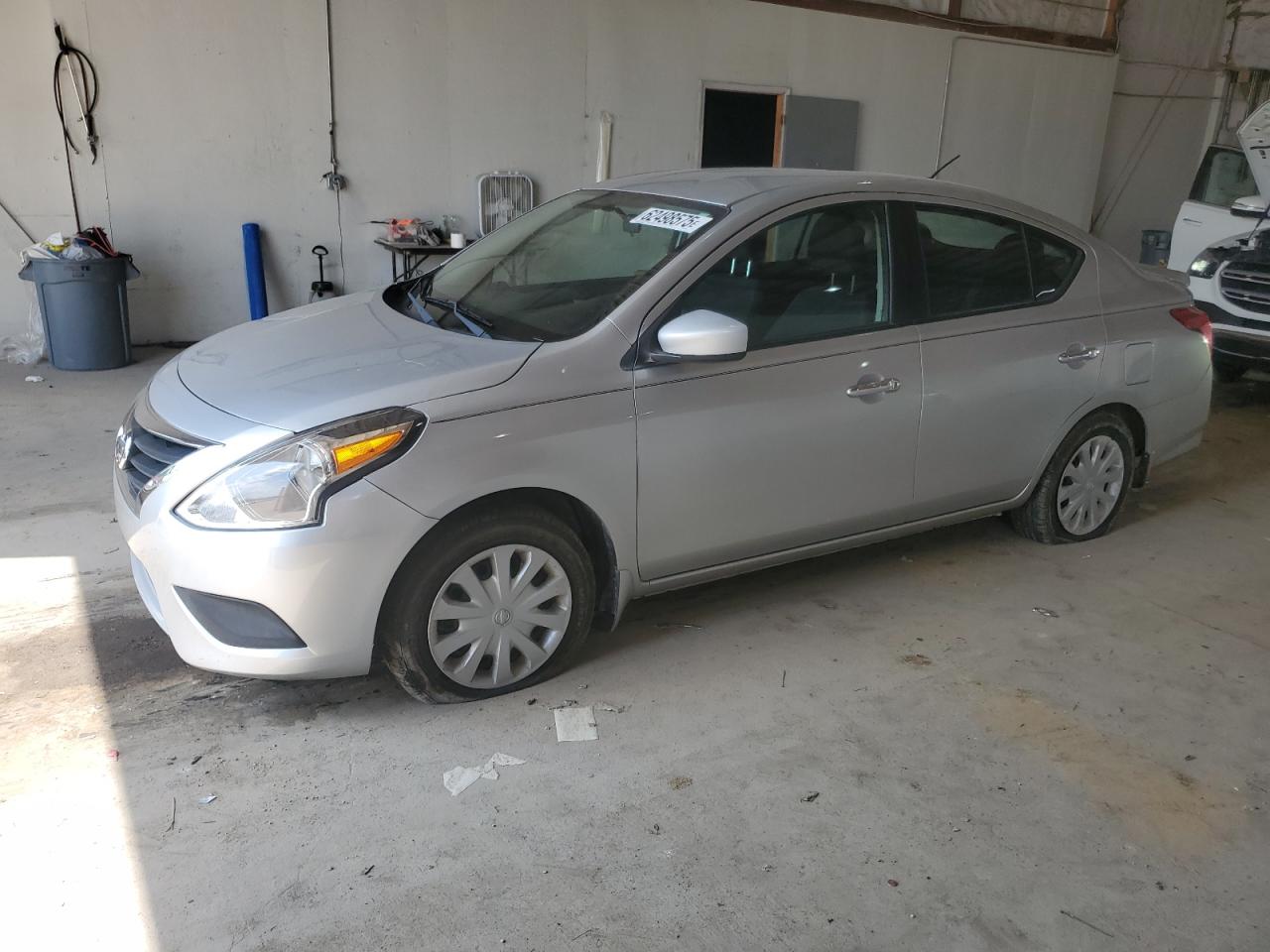 2015 Nissan Versa s S