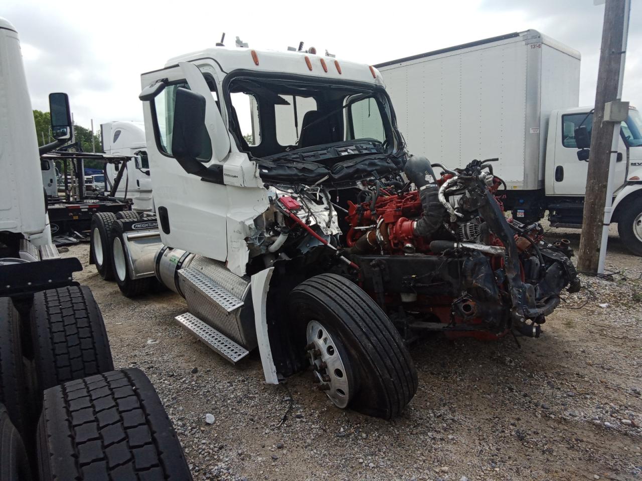 2024 Freightliner Cascadia 126