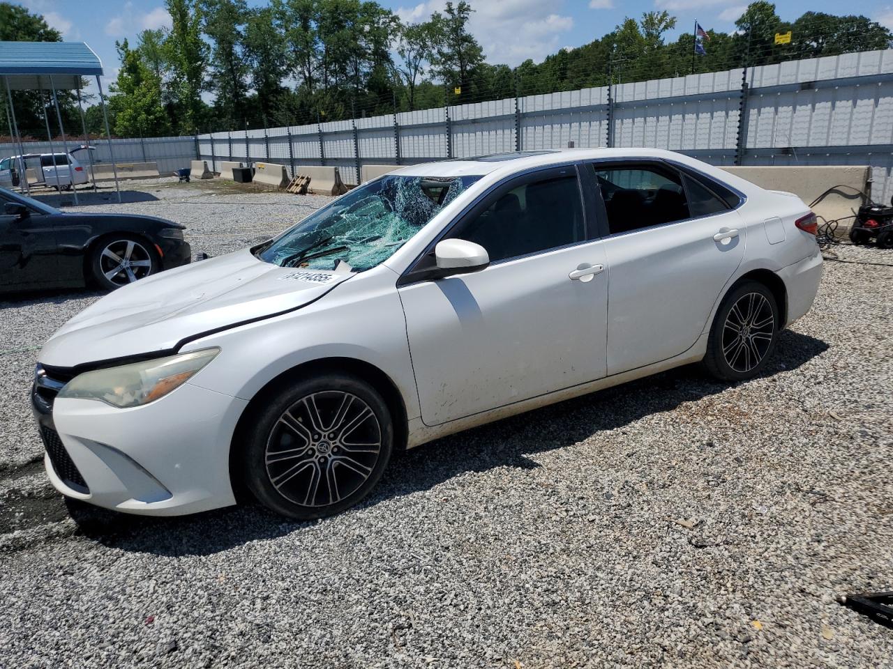 2016 Toyota Camry le LE
