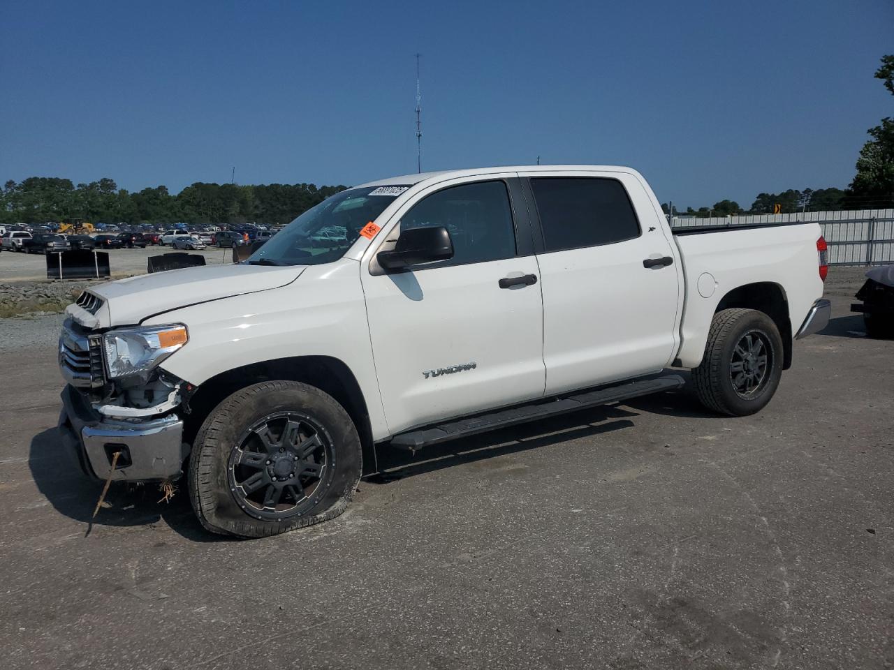 2017 Toyota Tundra cre CREWMAX SR5