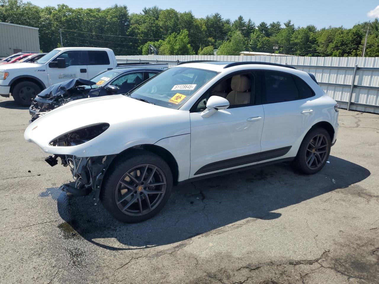 2023 Porsche Macan base BASE