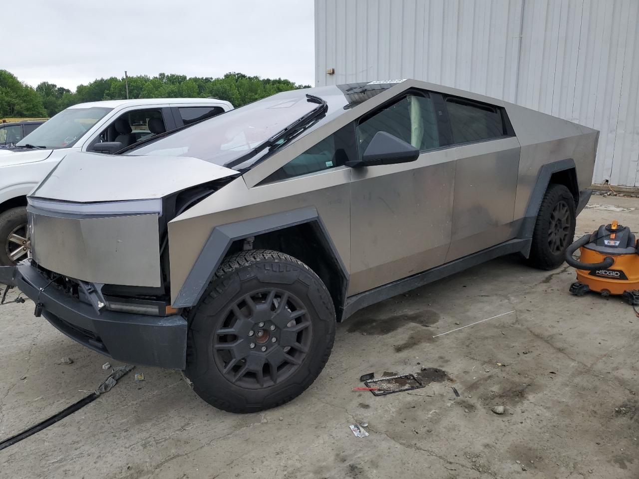 2024 Tesla Cybertruck