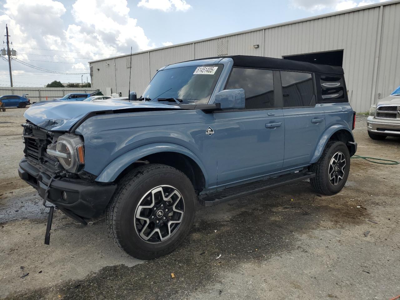Ford Bronco bas
