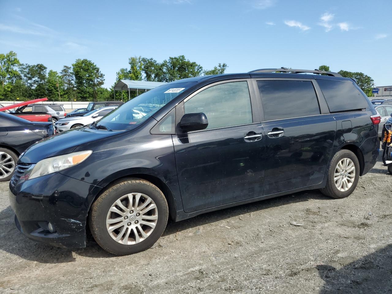 2016 Toyota Sienna xle XLE