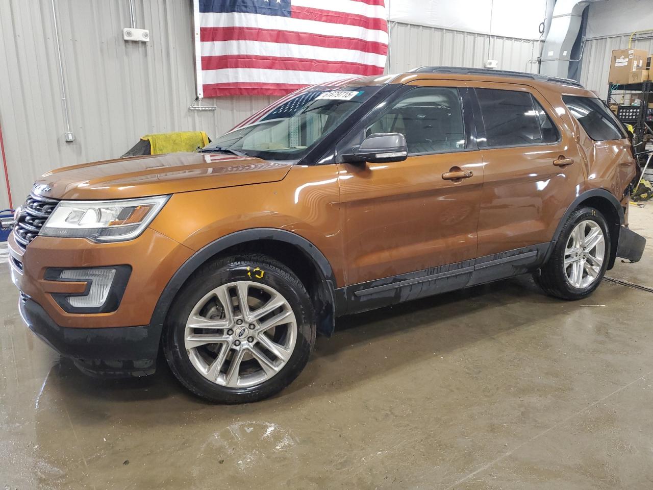 2017 Ford Explorer x XLT