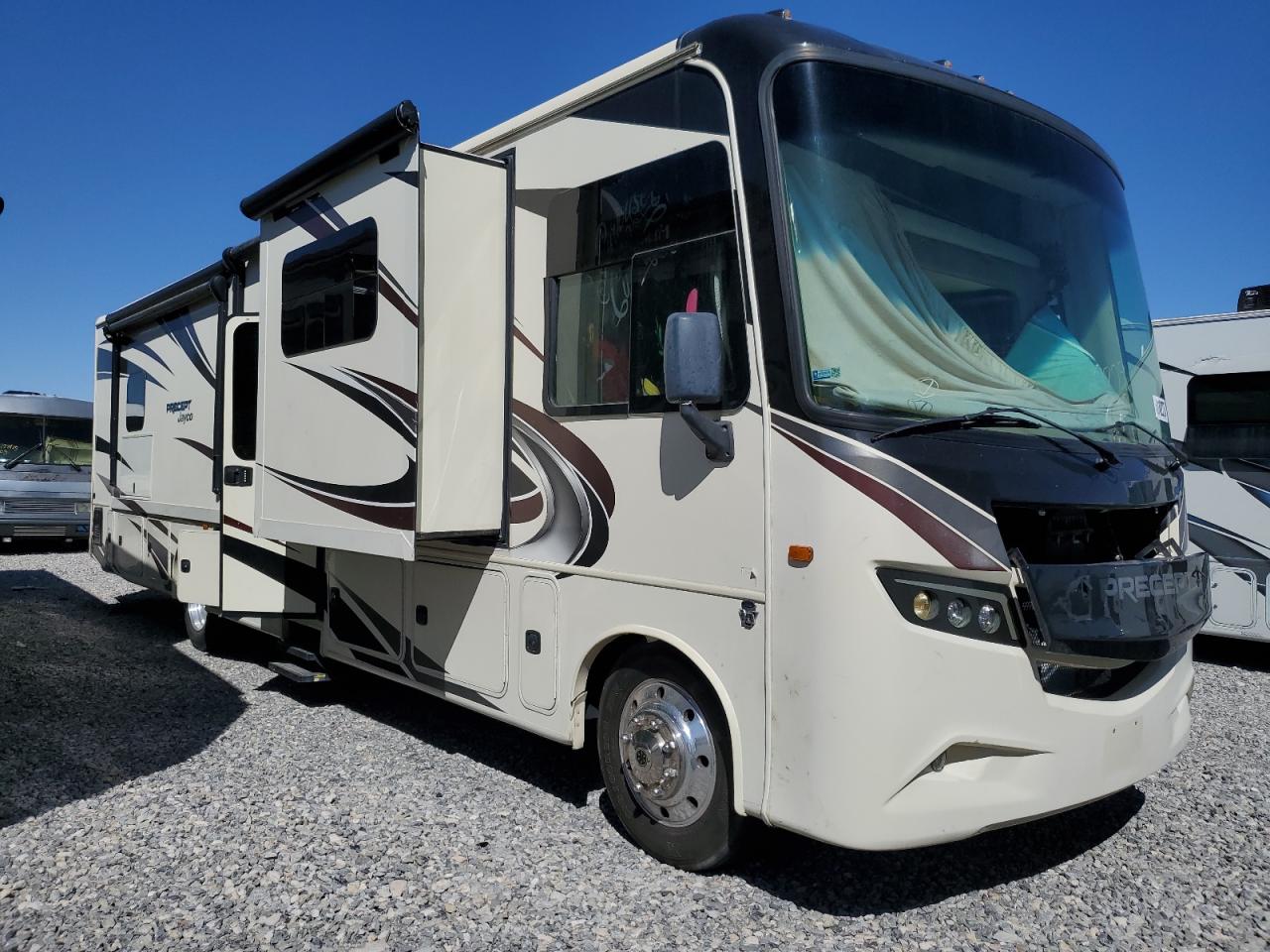 2018 Ford F53