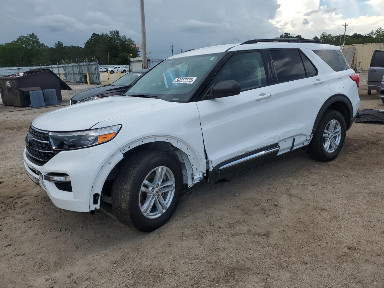 2023 Ford Explorer x XLT