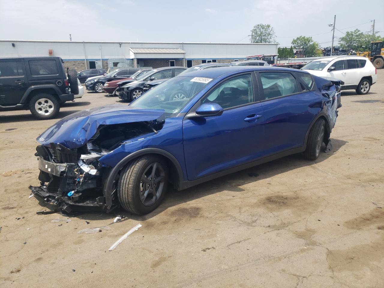 Kia K4