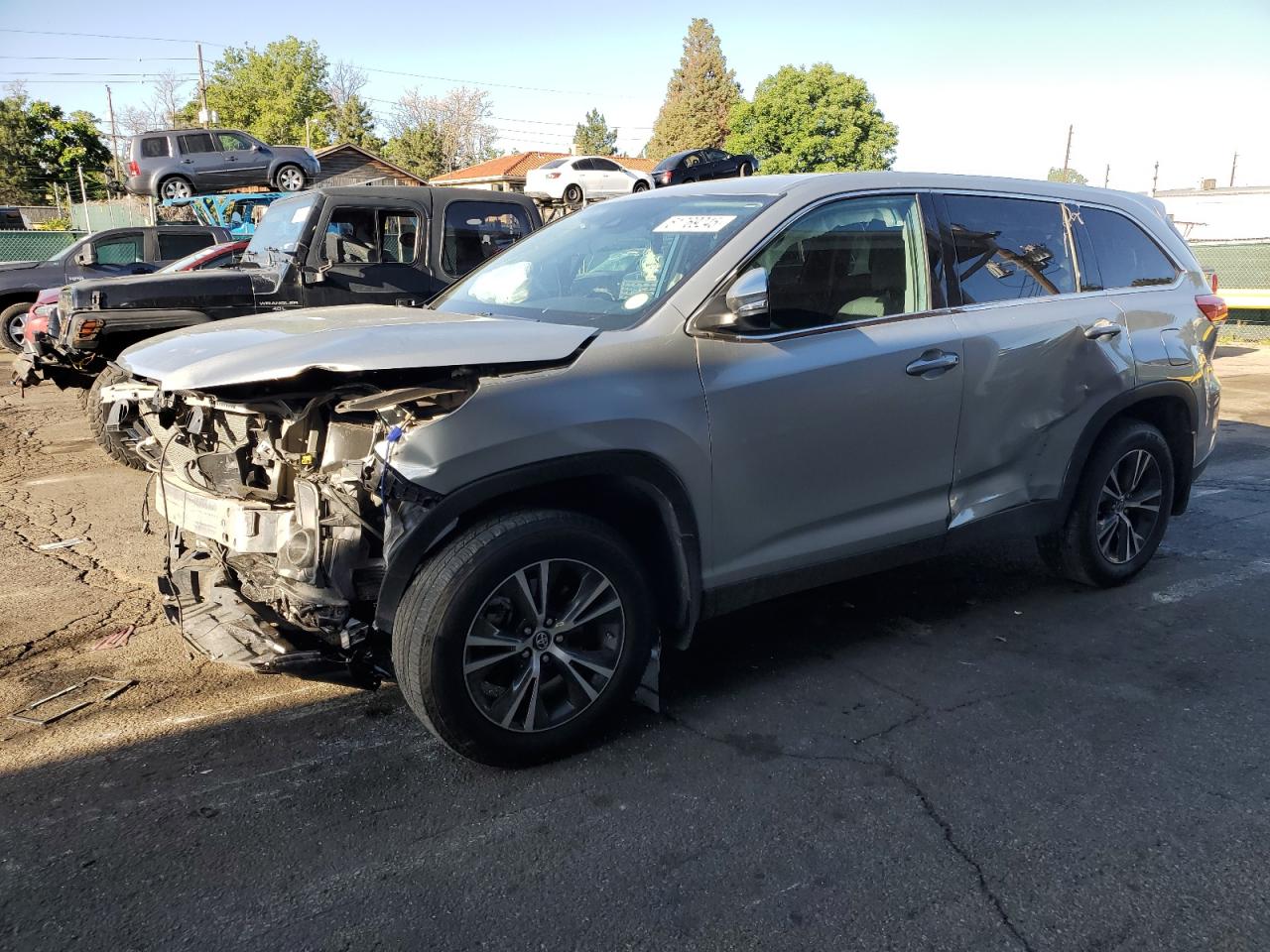 2019 Toyota Highlander le LE