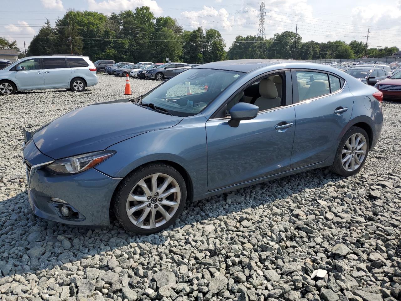 2016 Mazda 3 grand to GRAND TOURING