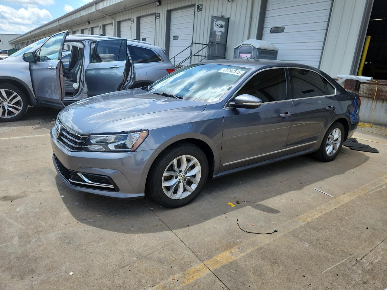 2017 Volkswagen Passat s S