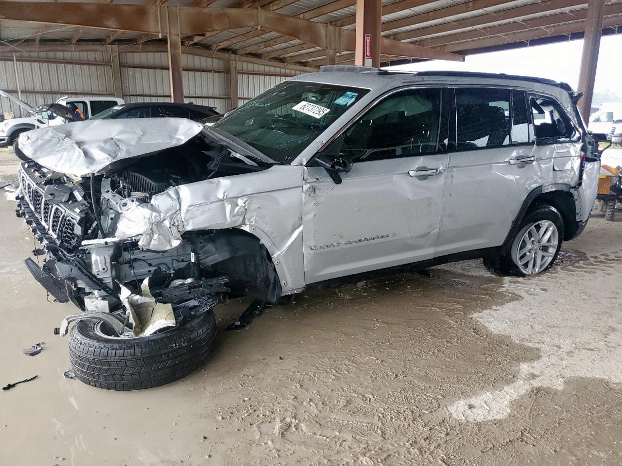2025 Jeep Grand cher LAREDO