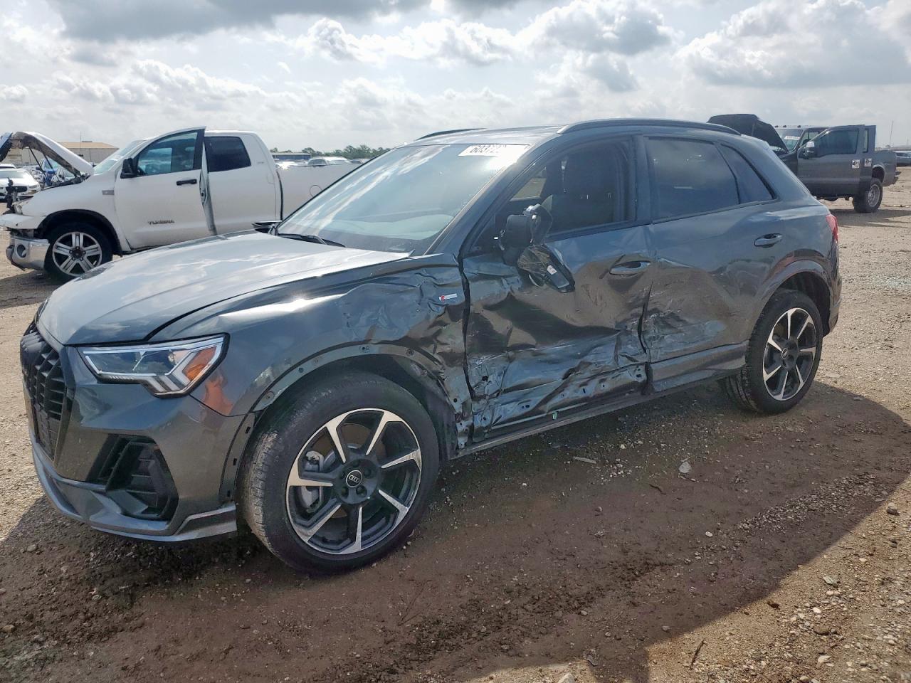2025 Audi Q3 premium