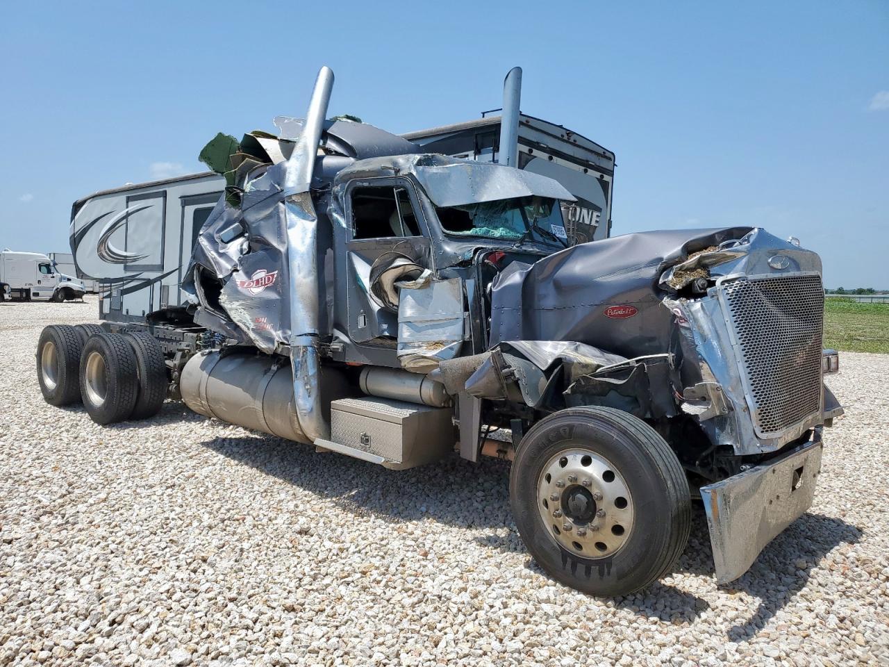 1997 Peterbilt 379