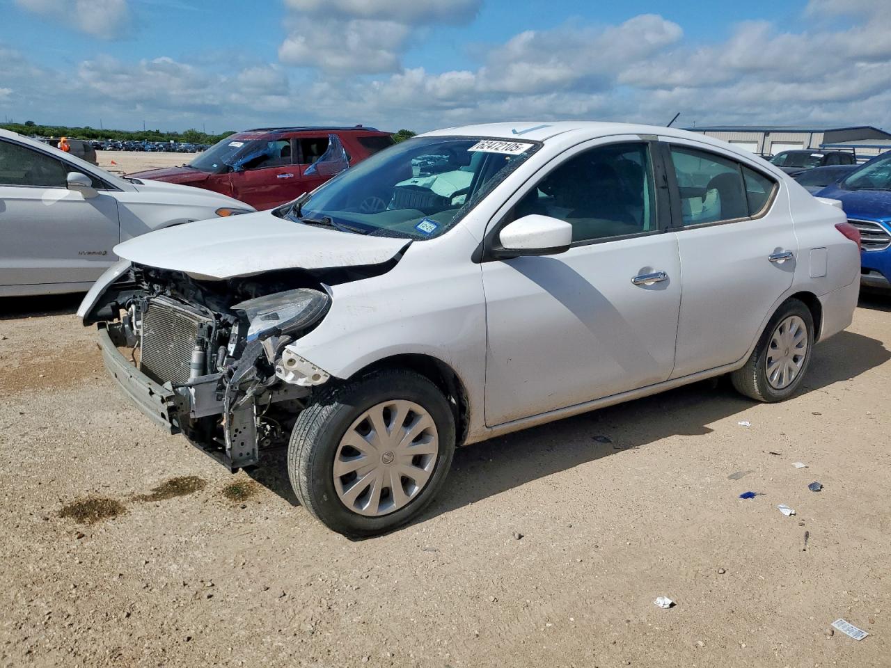 2019 Nissan Versa s S