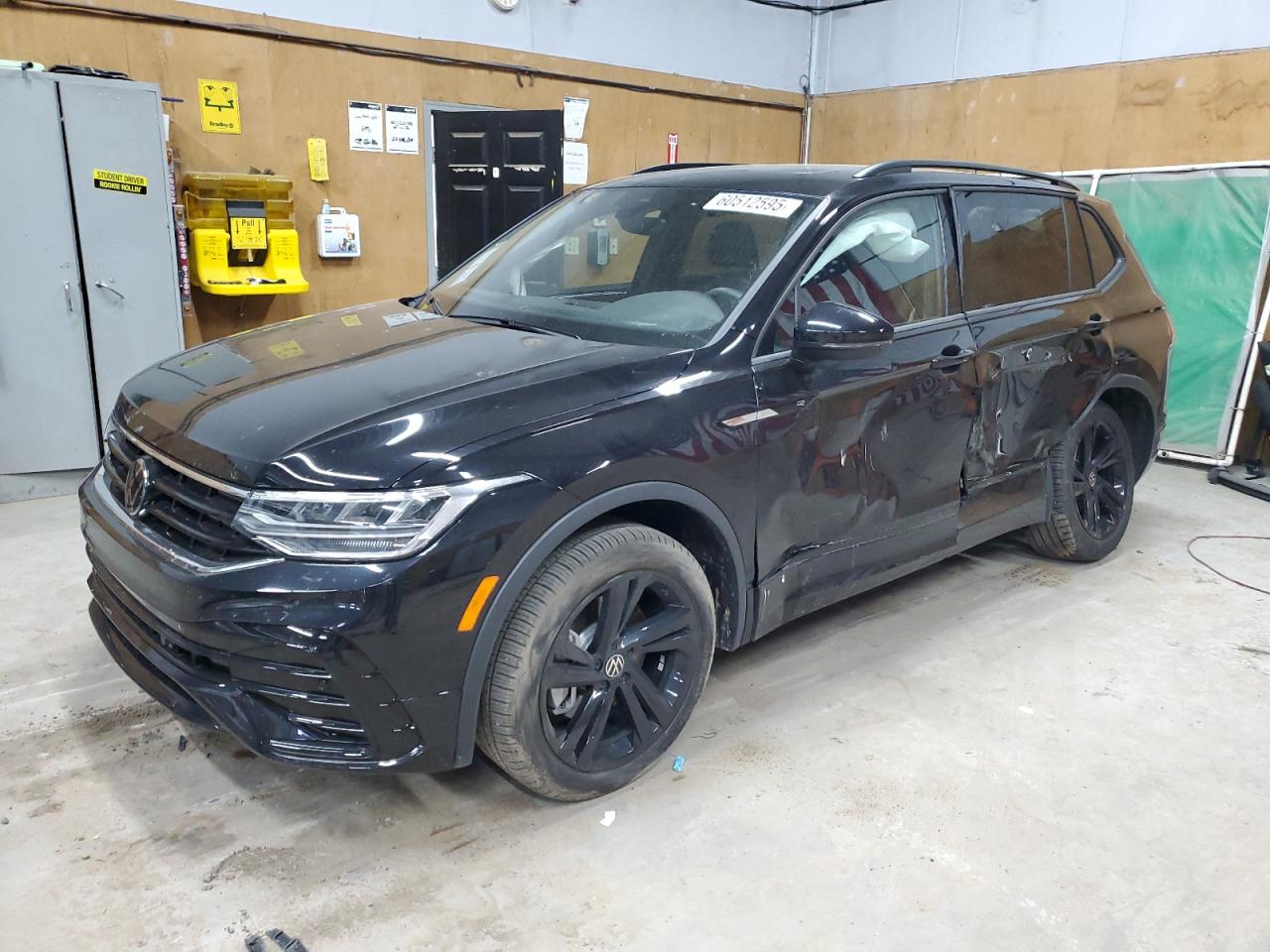 2024 Volkswagen Tiguan se SE R-LINE BLACK