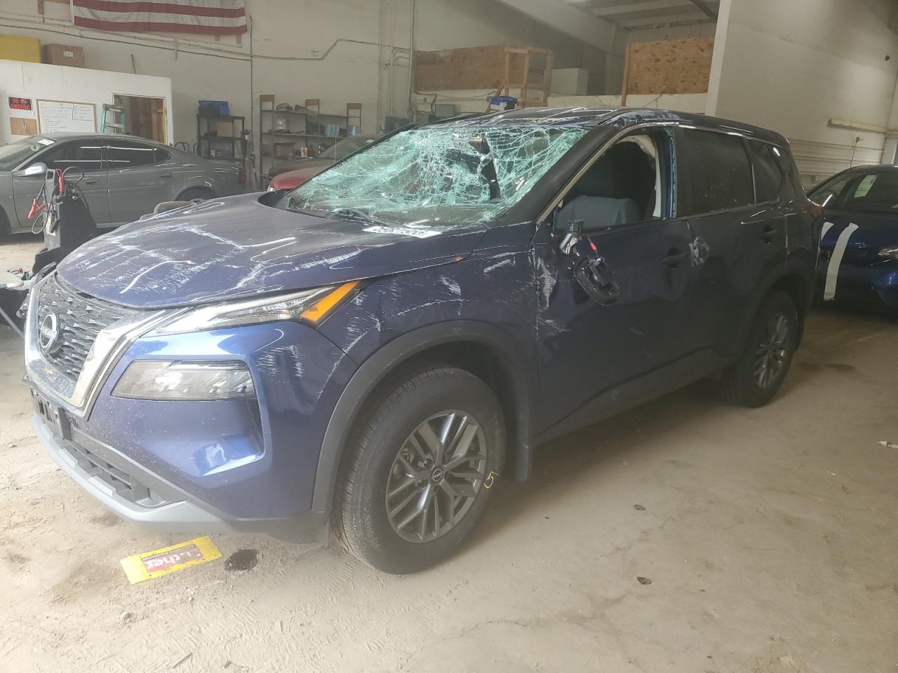 2022 Nissan Rogue s S