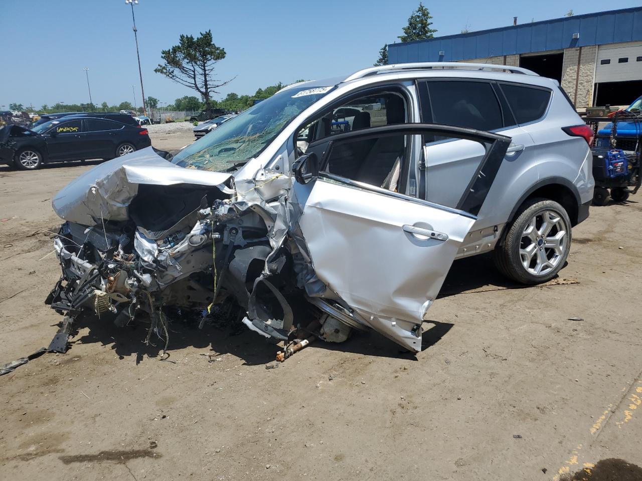 2019 Ford Escape tit TITANIUM