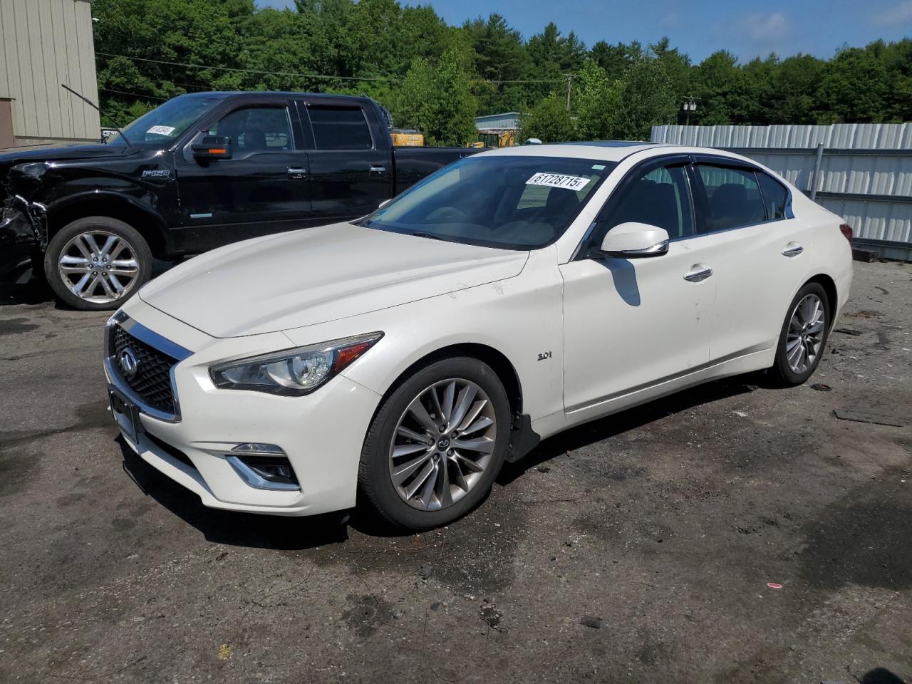 2018 Infiniti Q50 luxe LUXE