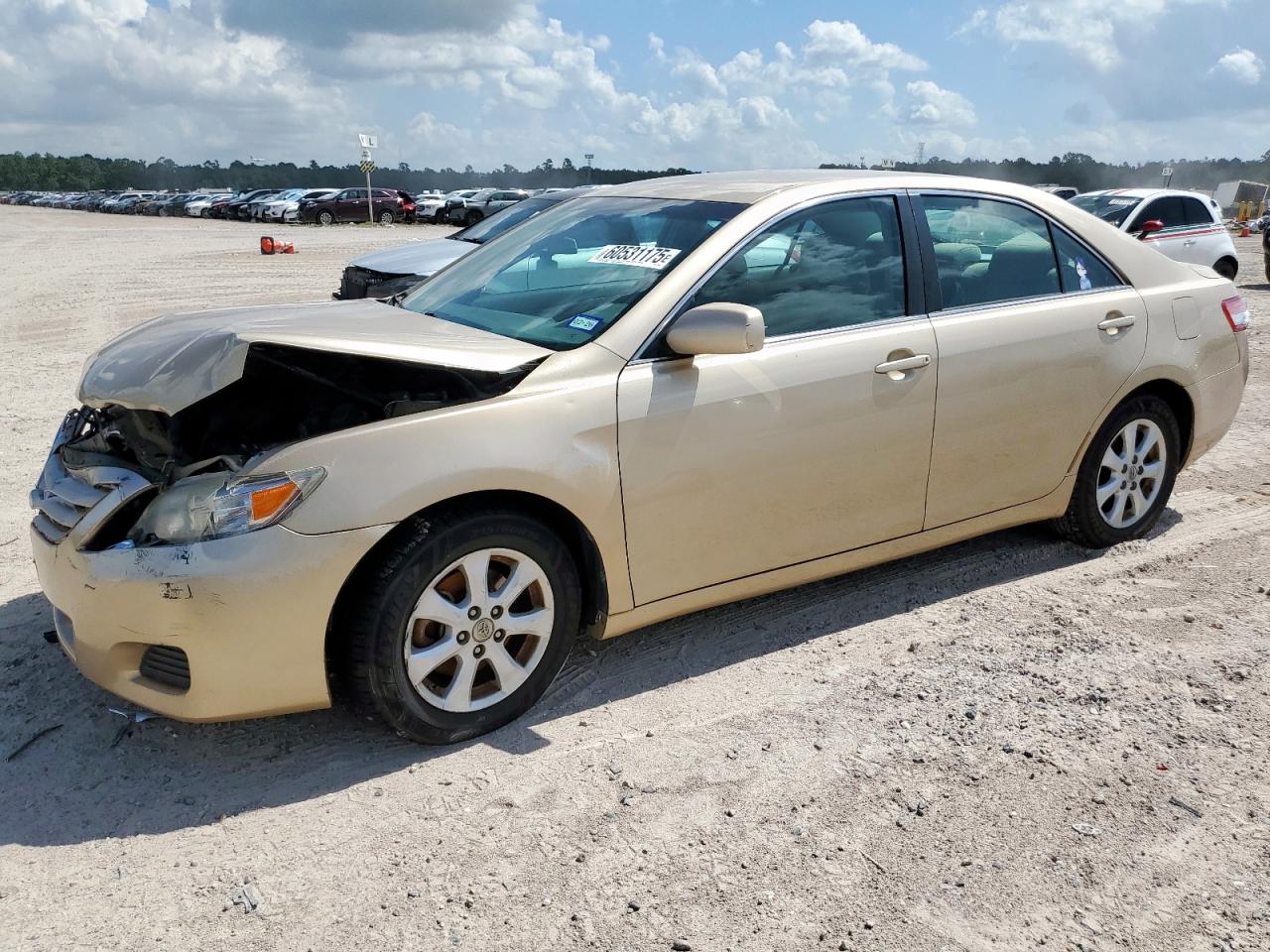 Toyota Camry base