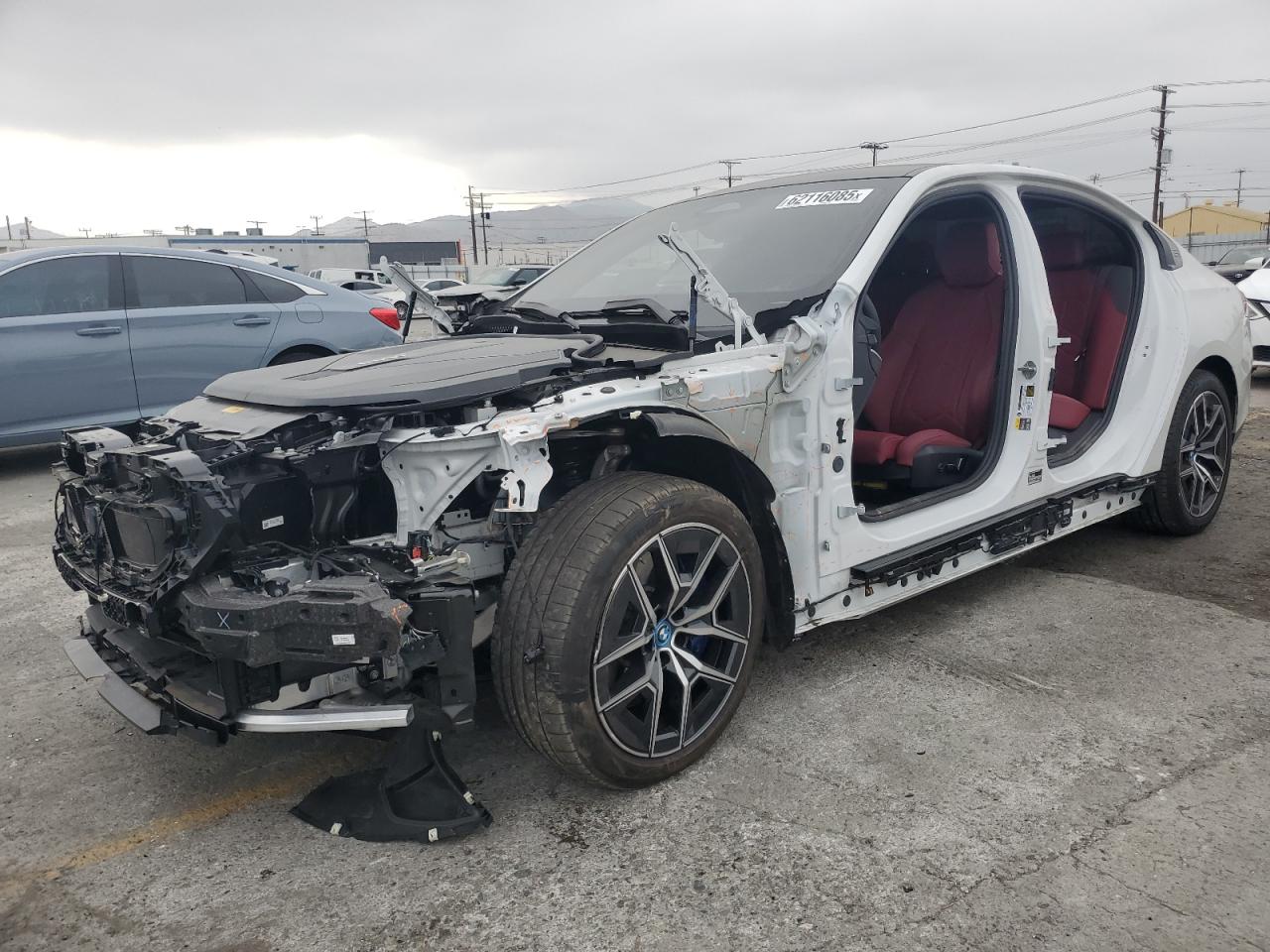 BMW i5