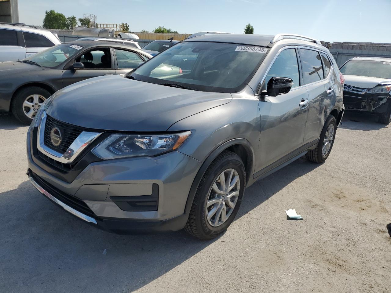 2020 Nissan Rogue s S