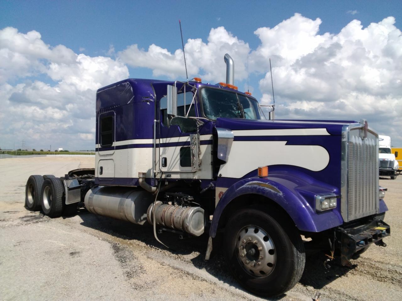 2022 Kenworth Constructi W900