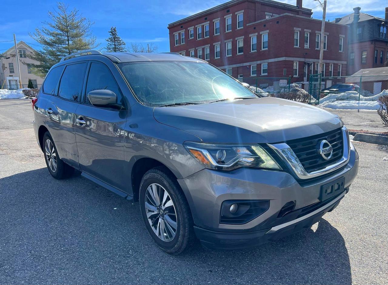 2017 Nissan Pathfinder