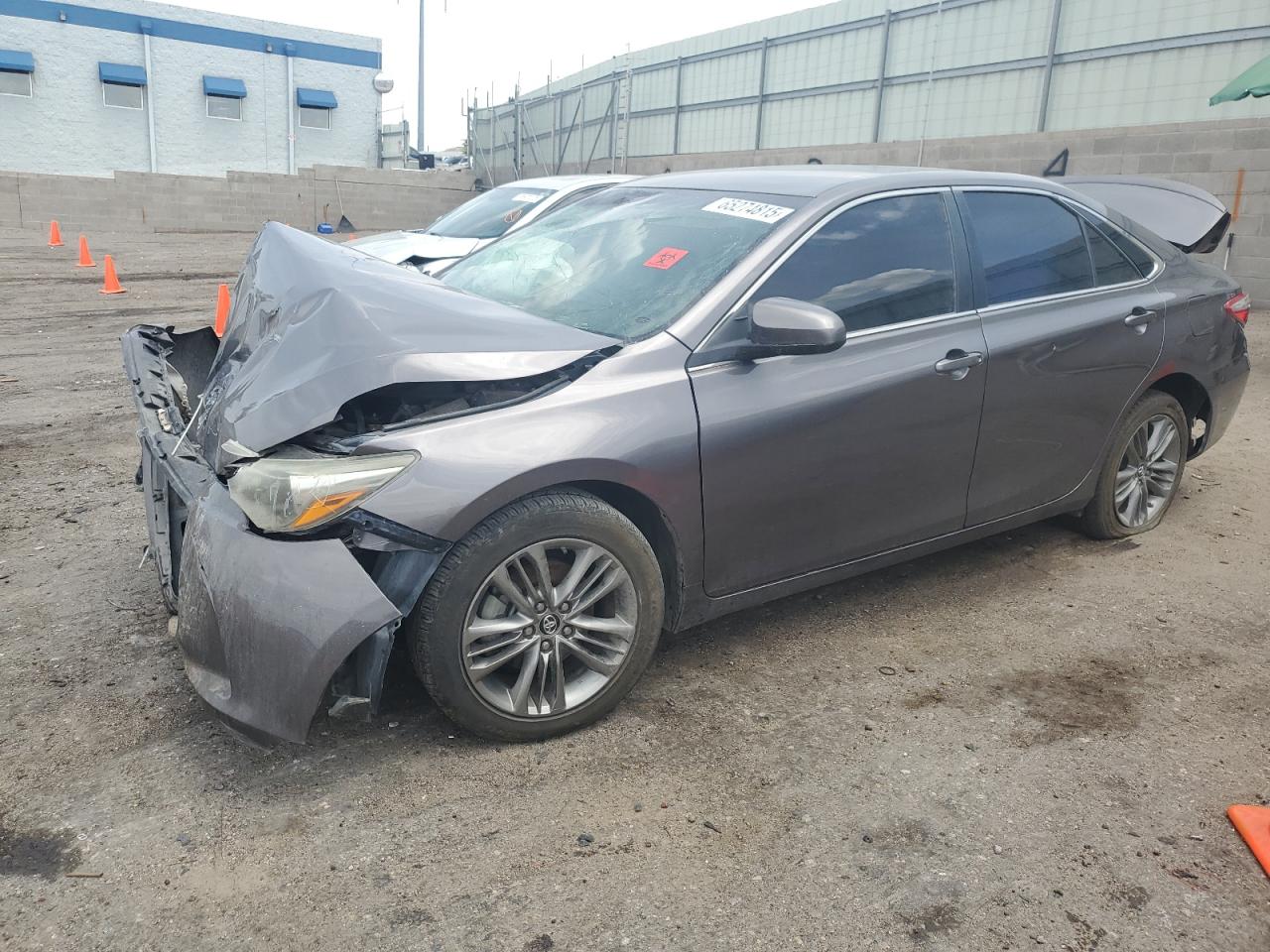 2016 Toyota Camry le LE