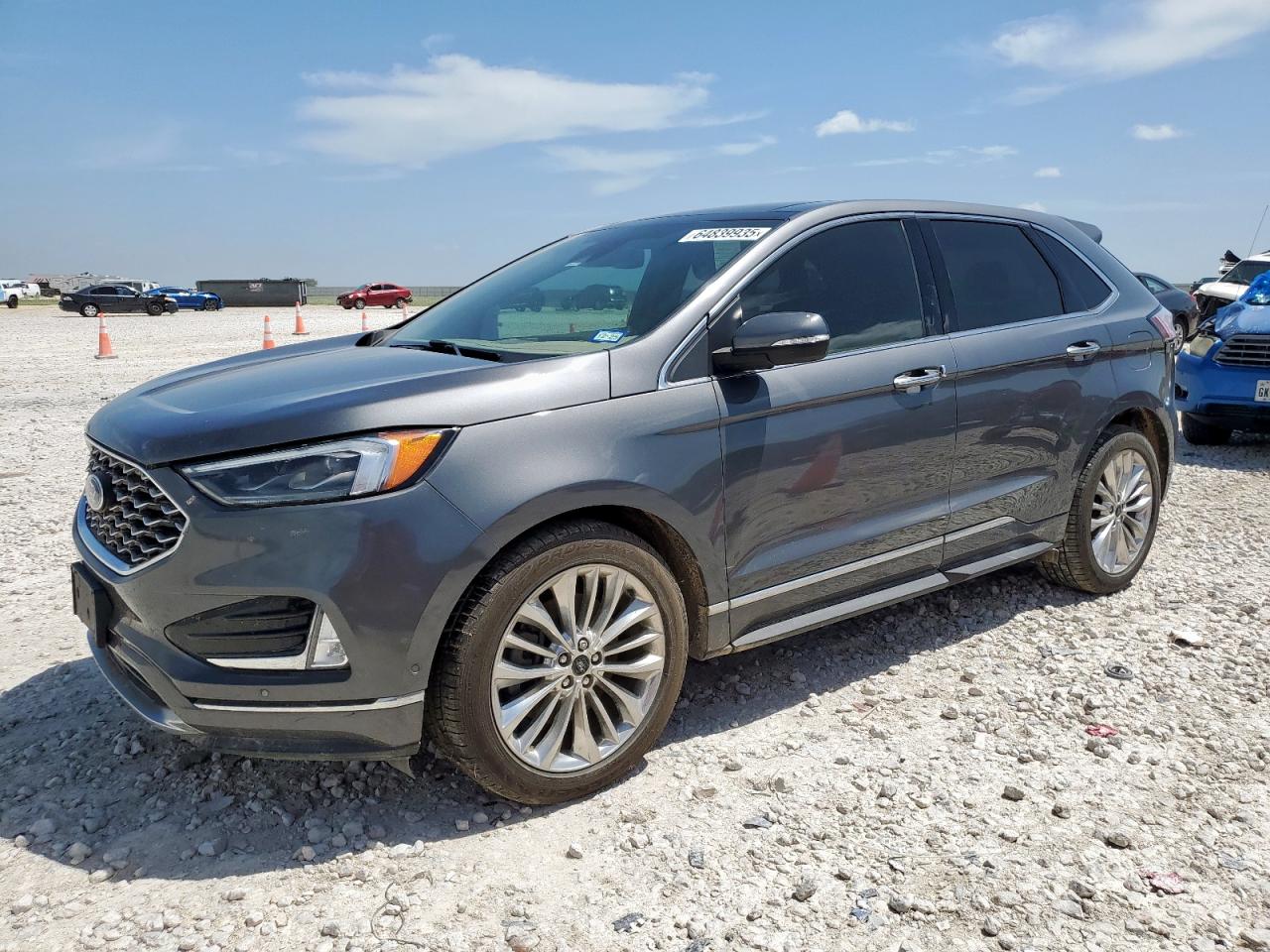 2022 Ford Edge titanium