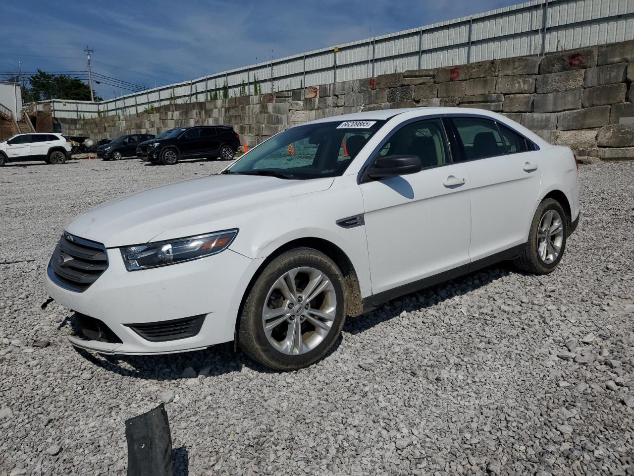 2016 Ford Taurus se SE