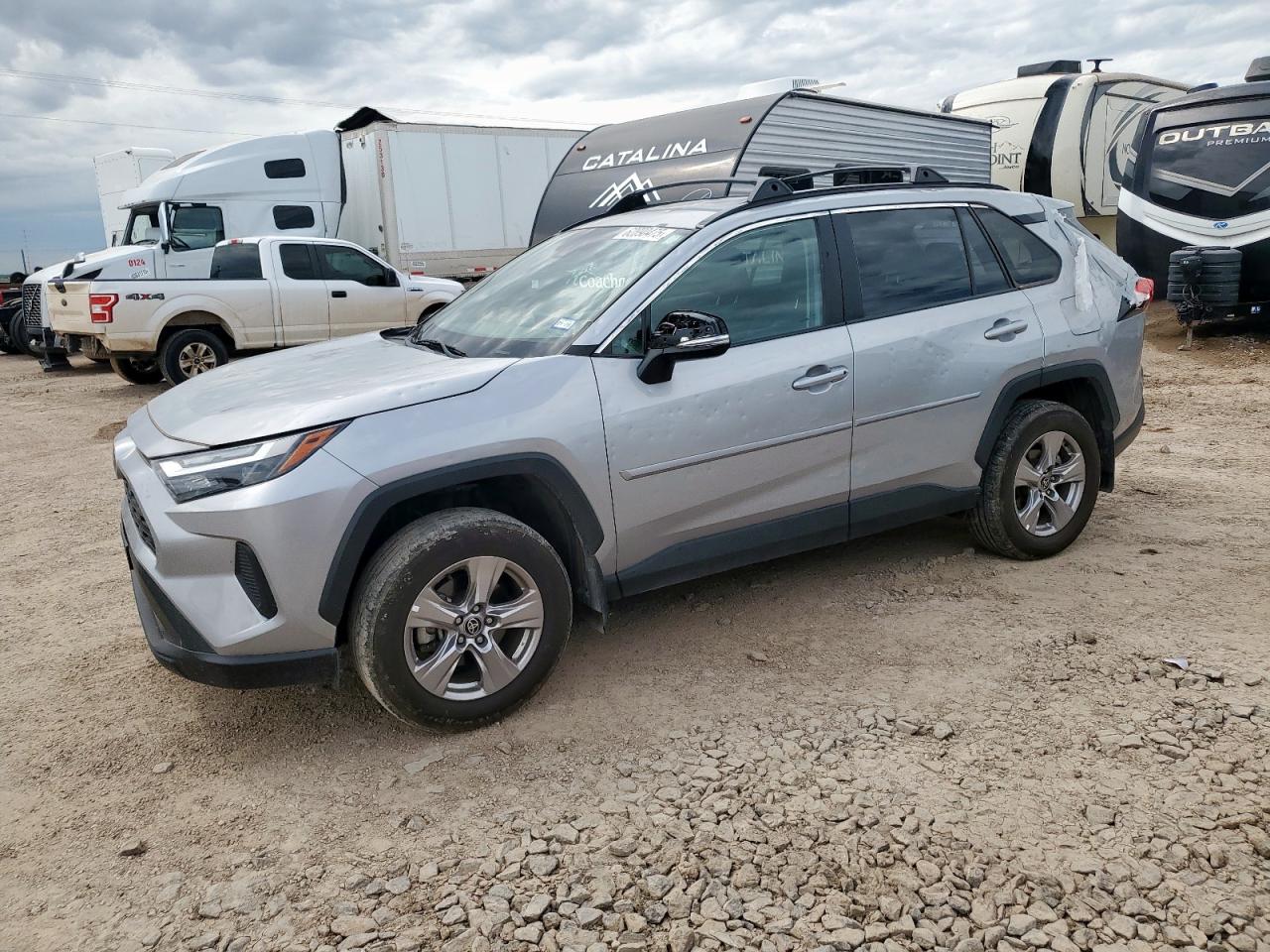 2023 Toyota Rav4 xle XLE