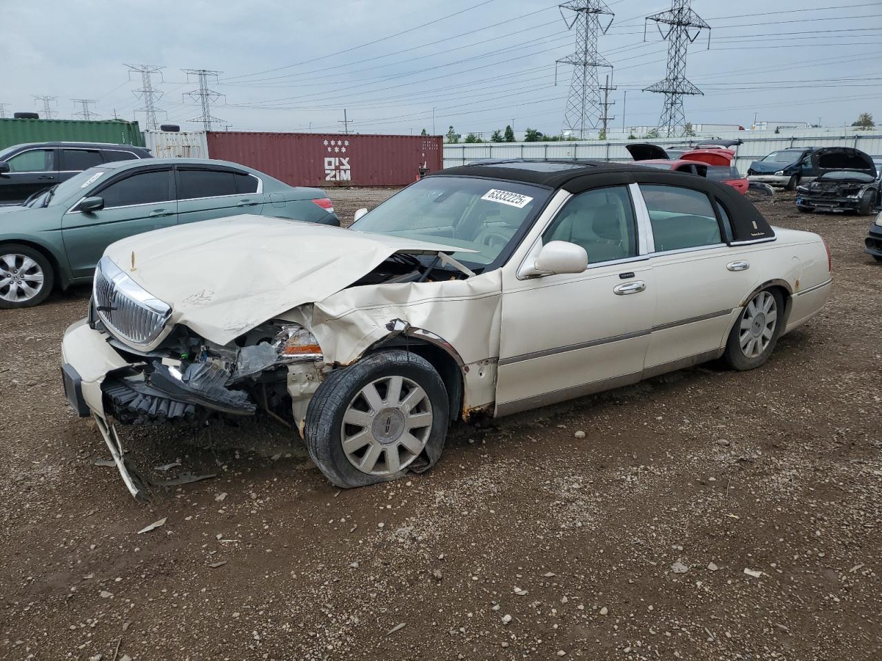 2003 Lincoln Town Car