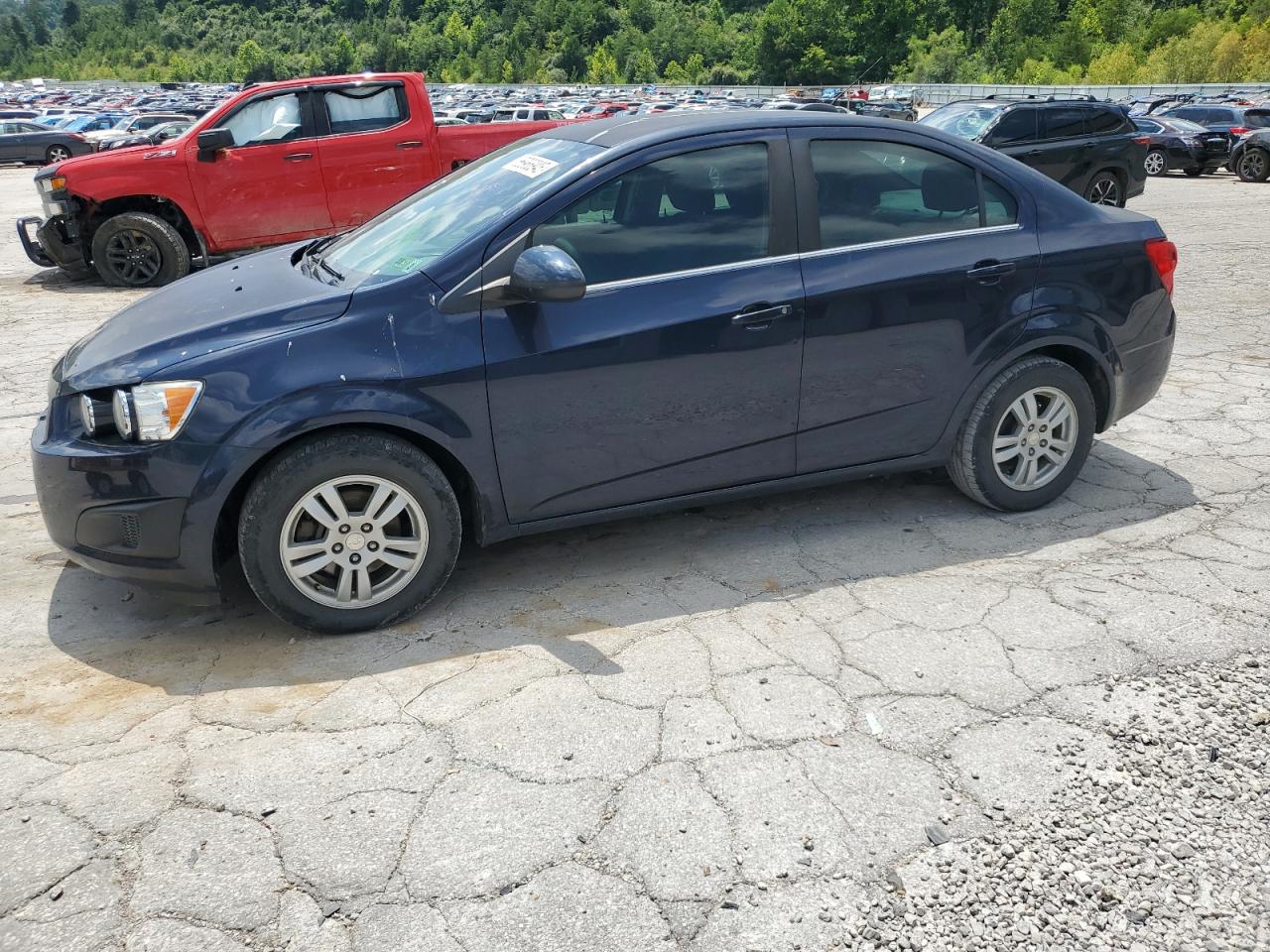 2016 Chevrolet Sonic lt LT