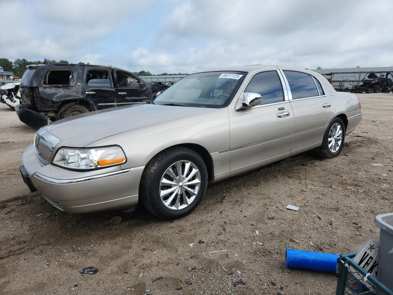 2003 Lincoln Town Car