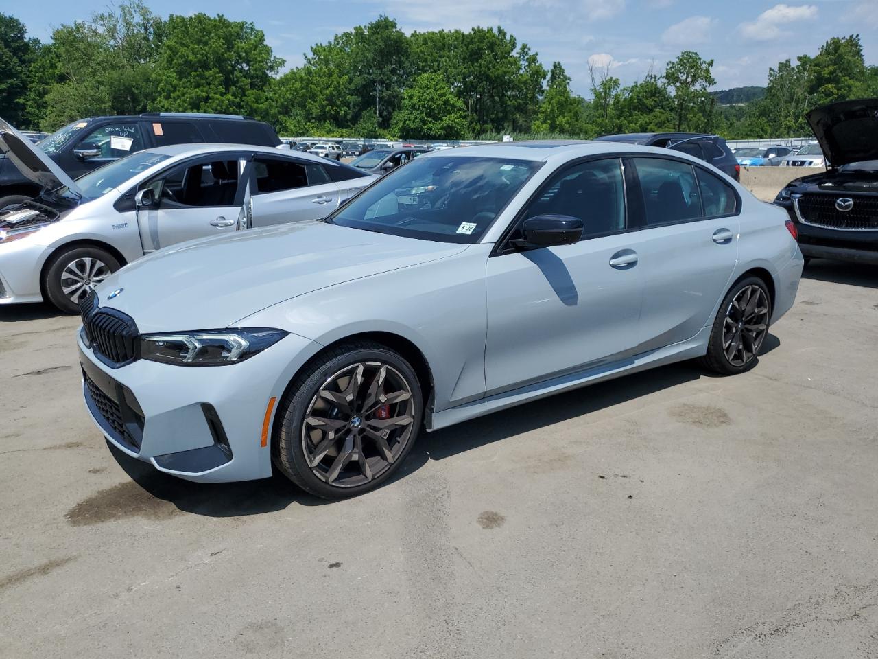 2025 BMW 330xi