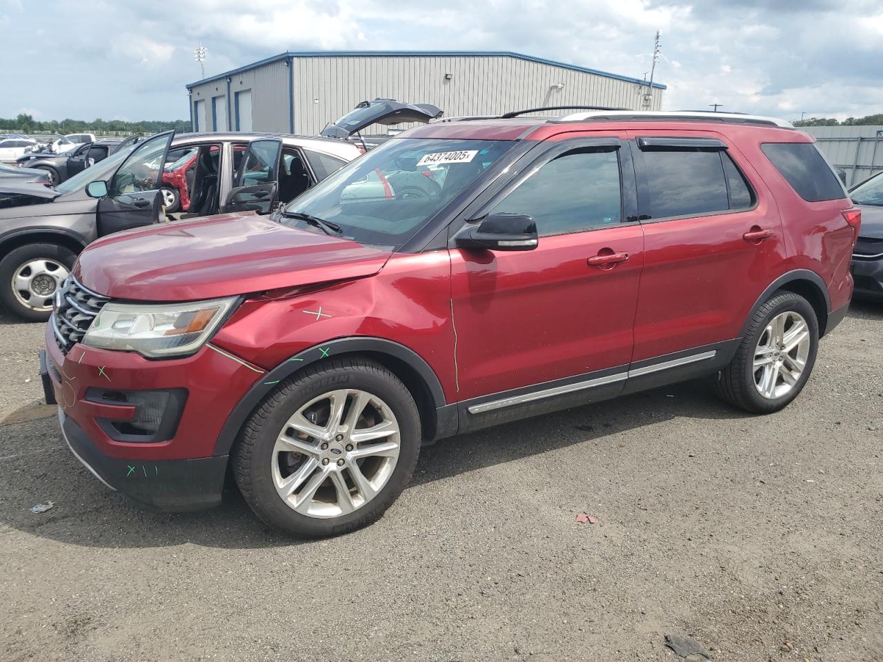 2016 Ford Explorer x XLT