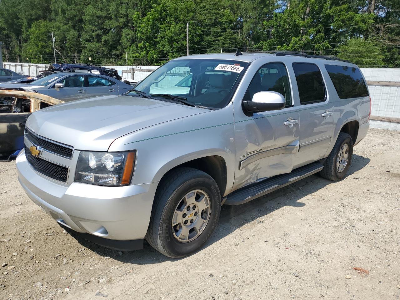 2013 Chevrolet Suburban k K1500 LS