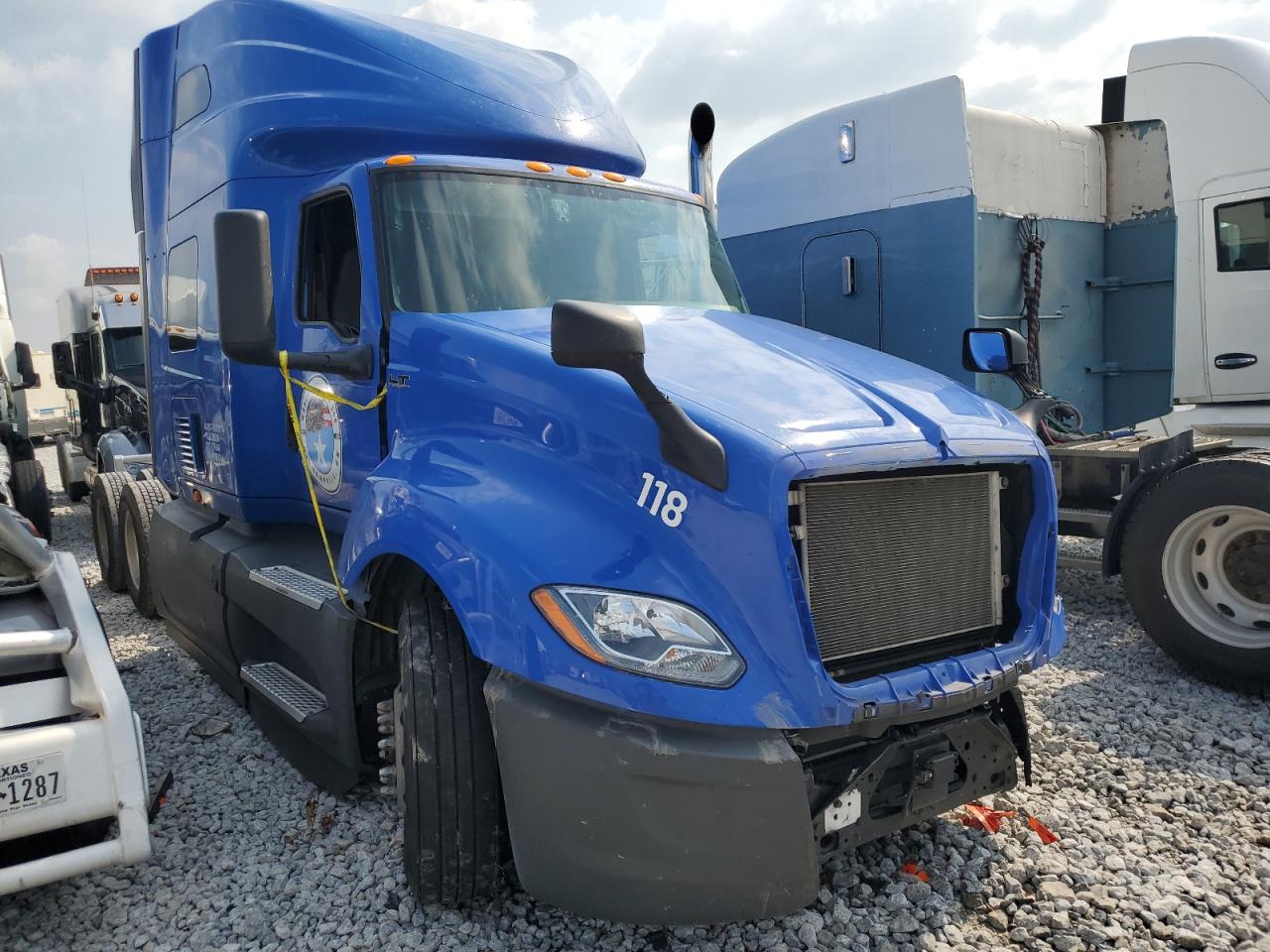 2022 International Lt625