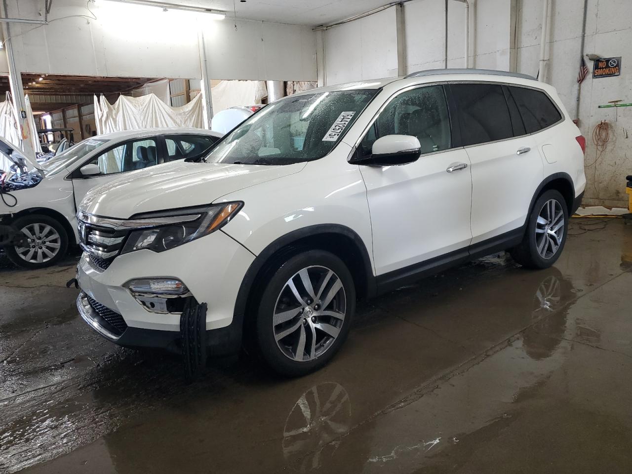 2017 Honda Pilot tour TOURING